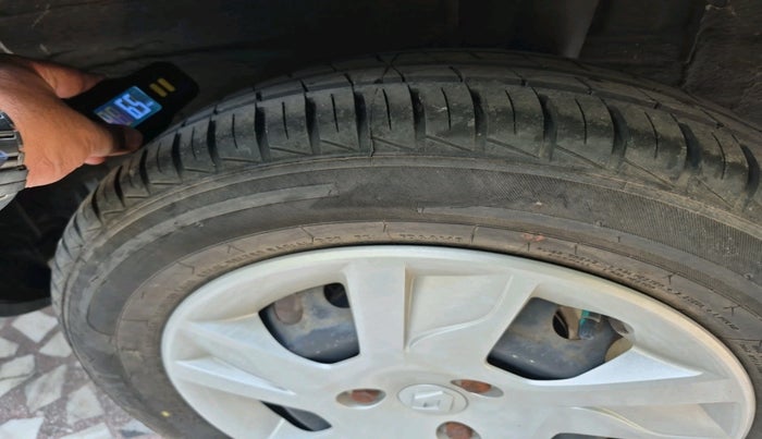 2023 Renault Kwid RXT 1.0, Petrol, Manual, 37 km, tyre