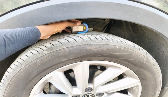 2024 Volkswagen TAIGUN HIGHLINE 1.0 TSI MT, Petrol, Manual, 12,502 km, tyre