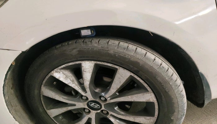 2014 Hyundai Verna FLUIDIC 1.6 CRDI EX, Diesel, Manual, 1,35,116 km, tyre