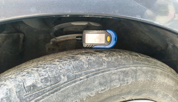 2011 Hyundai i10 MAGNA 1.2, Petrol, Manual, 93,535 km, tyre