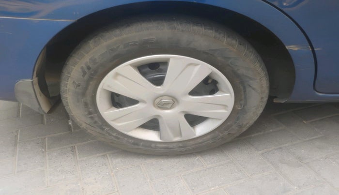 2013 Renault Scala RXE PETROL, Petrol, Manual, 24,257 km, tyre