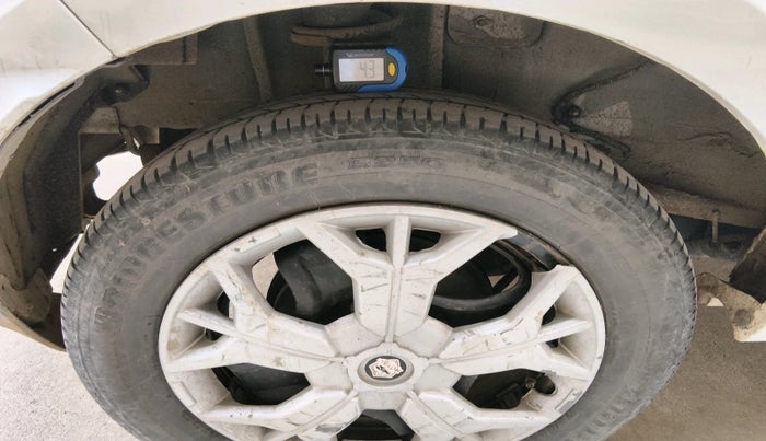 2023 Tata Tiago XZ PLUS CNG, CNG, Manual, 59,839 km, tyre