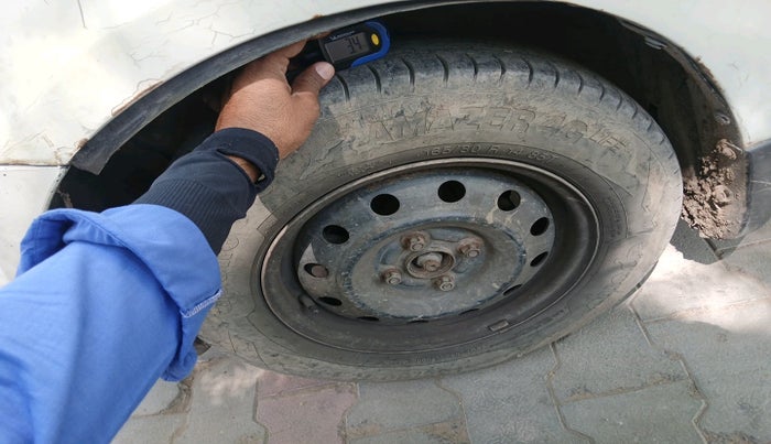 2011 Maruti Swift VDI, Diesel, Manual, 1,64,831 km, tyre