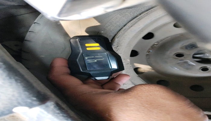 2013 Maruti Wagon R 1.0 LXI CNG, CNG, Manual, 1,60,353 km, tyre