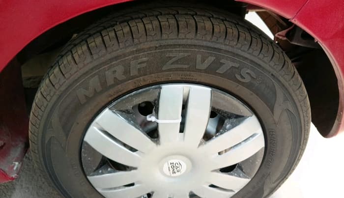 2012 Hyundai Eon D-LITE + LPG, Petrol, Manual, 68,096 km, tyre