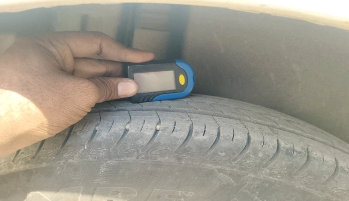 2014 Maruti Swift Dzire VXI, Petrol, Manual, 78,442 km, tyre