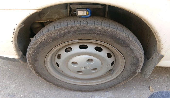 2015 Tata Indigo ECS LS TDI, Diesel, Manual, 64,896 km, tyre