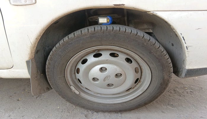 2015 Tata Indigo ECS LS TDI, Diesel, Manual, 64,896 km, tyre