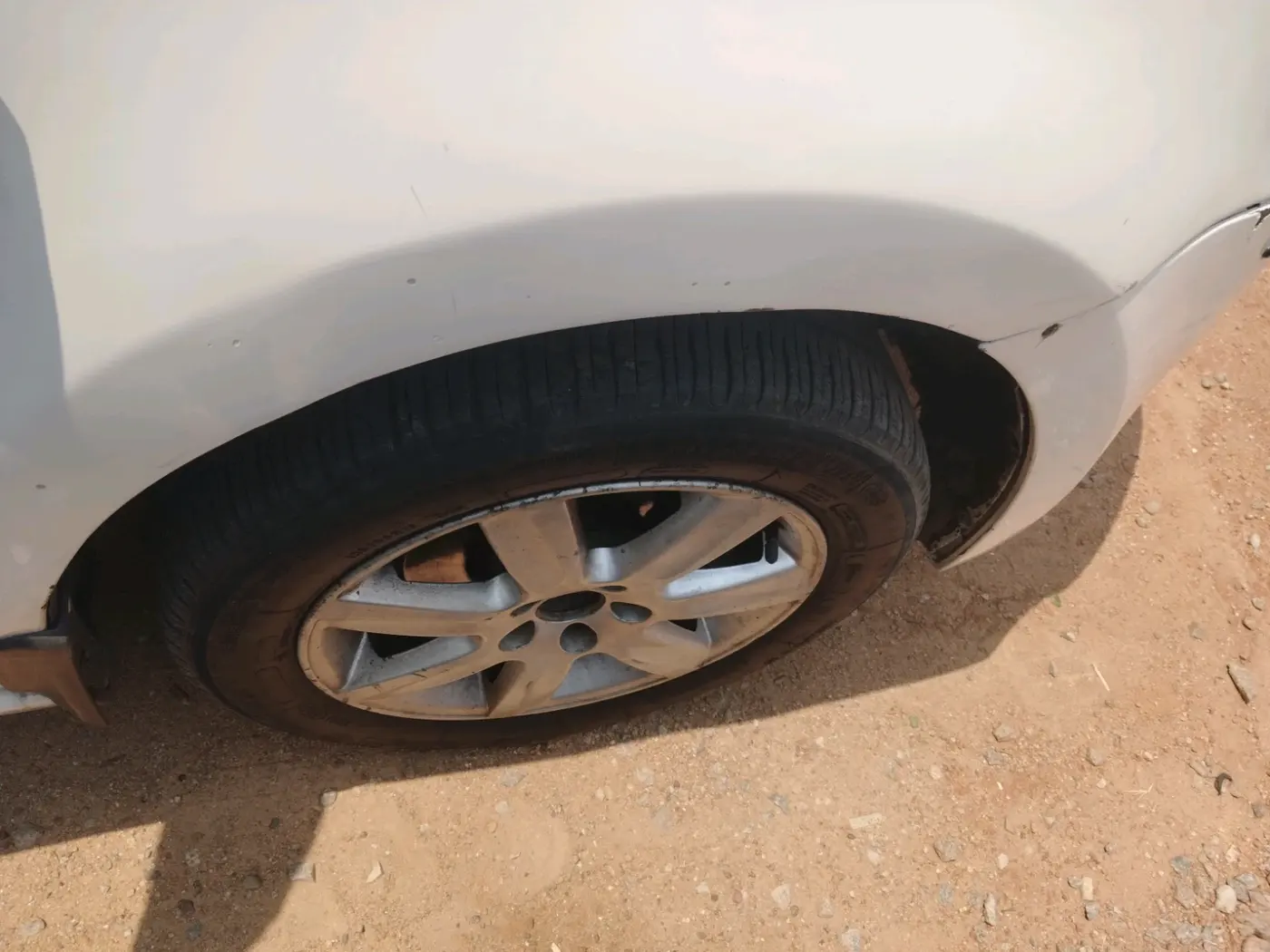 2012 Volkswagen Polo HIGHLINE DIESEL, Diesel, Manual, 1,29,802 km, tyre