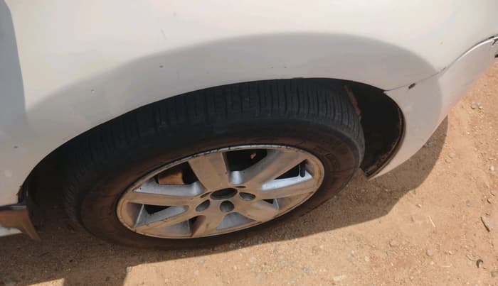 2012 Volkswagen Polo HIGHLINE DIESEL, Diesel, Manual, 1,29,802 km, tyre