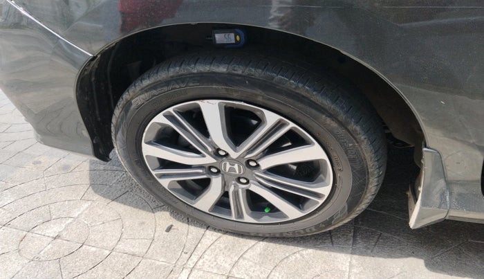 2017 Honda City 1.5L I-VTEC V MT, Petrol, Manual, 88,873 km, tyre