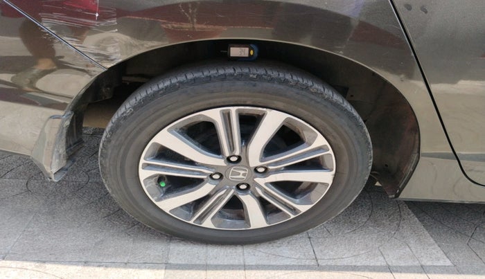 2017 Honda City 1.5L I-VTEC V MT, Petrol, Manual, 88,873 km, tyre