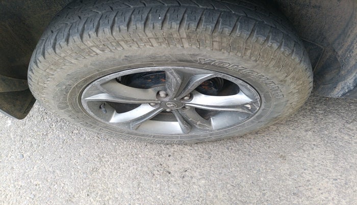 2021 Tata Harrier XZA 2.0L, Diesel, Automatic, 75,239 km, tyre