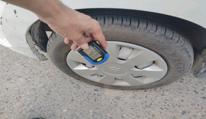 2017 Maruti Alto K10 LXI, Petrol, Manual, 35,808 km, tyre