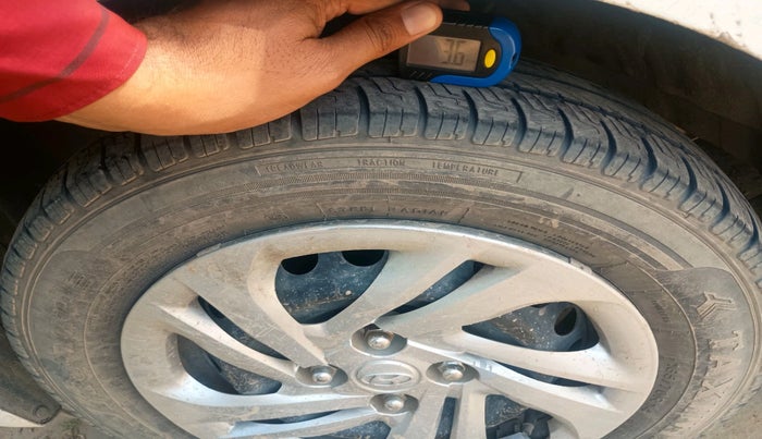 2021 Hyundai AURA S 1.2 CNG, CNG, Manual, 87,896 km, tyre