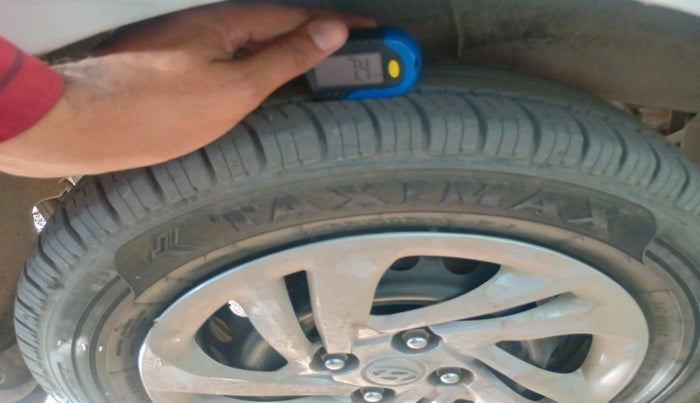 2021 Hyundai AURA S 1.2 CNG, CNG, Manual, 87,896 km, tyre