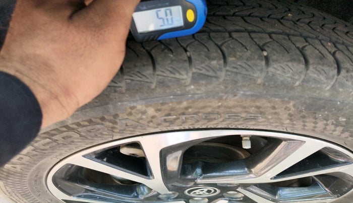 2022 Toyota URBAN CRUISER HYRYDER V HYBRID, Hybrid, Automatic, 53,568 km, tyre