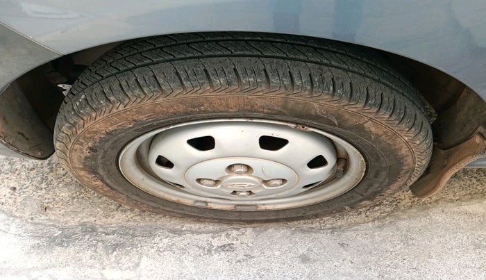 2010 Hyundai Santro Xing GL, Petrol, Manual, 47,662 km, tyre