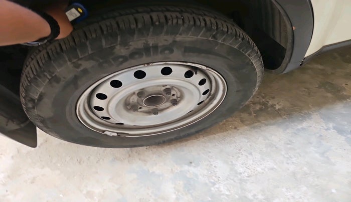 2016 Mahindra XUV500 W10 AT 1.99, Diesel, Automatic, 95,784 km, tyre