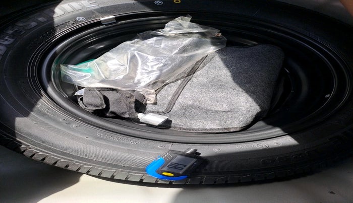 2019 Hyundai Elite i20 ASTA (O) CVT, Petrol, Automatic, 31,212 km, tyre