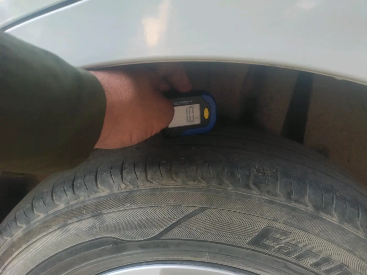 2022 Maruti Dzire VXI CNG, CNG, Manual, 1,28,742 km, tyre