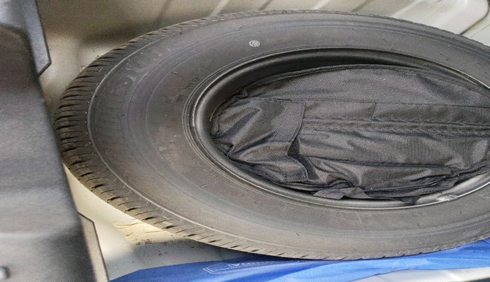 2023 Tata ALTROZ XMA PLUS PETROL, Petrol, Manual, 43,837 km, tyre