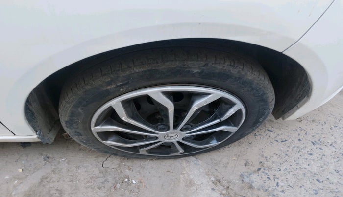 2023 Tata ALTROZ XMA PLUS PETROL, Petrol, Manual, 43,837 km, tyre