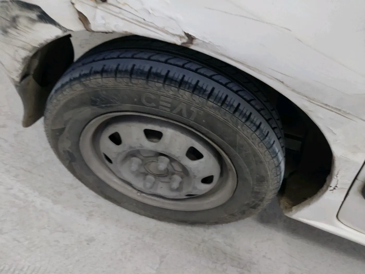 2012 Hyundai Santro Xing GL PLUS, CNG, Manual, 2,19,832 km, tyre