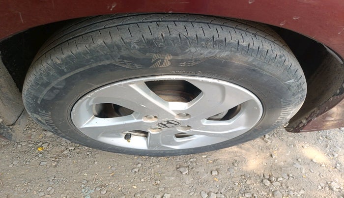 2015 Honda City 1.5L I-DTEC V, Diesel, Manual, 1,84,003 km, tyre