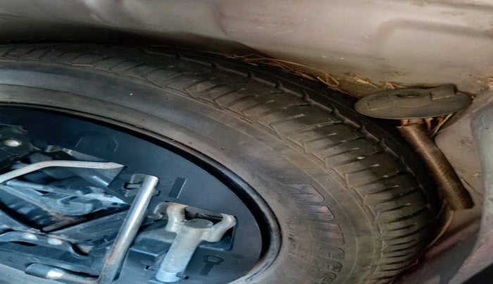 2017 Mahindra Kuv100 K8 D 6 STR, Diesel, Manual, 1,29,038 km, tyre