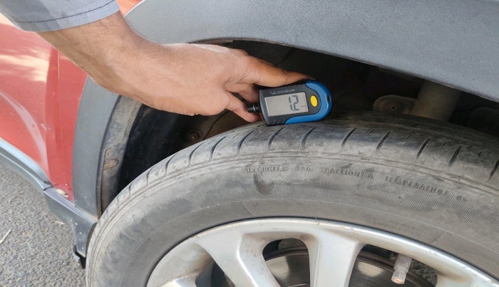 2017 Mahindra Kuv100 K8 D 6 STR, Diesel, Manual, 1,29,038 km, tyre