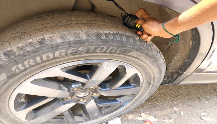 2022 Tata Harrier XZA PLUS 2.0L DARK EDITION, Diesel, Automatic, 52,463 km, tyre