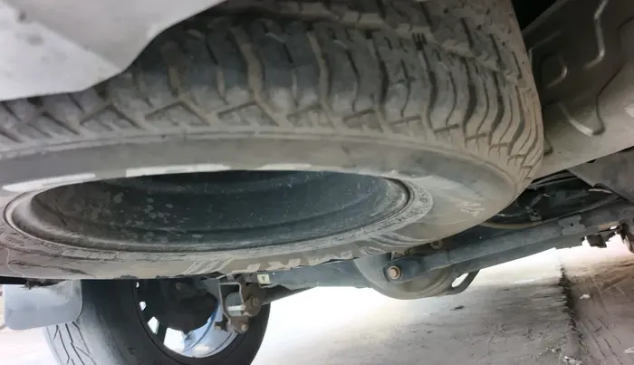 2018 Ford Endeavour TITANIUM 2.2 4X2 AT, Diesel, Automatic, 1,80,709 km, tyre