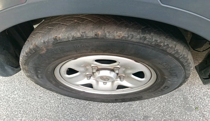 2018 Tata Hexa XE 4X2 7 STR, Diesel, Manual, 1,70,542 km, tyre