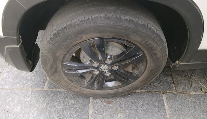 2020 Maruti Vitara Brezza ZDI, Diesel, Manual, 32,585 km, tyre