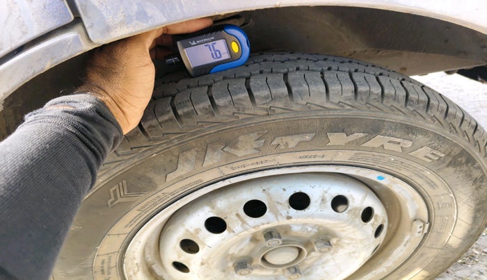 2023 Maruti Eeco 5 STR AC CNG, CNG, Manual, 1,50,482 km, tyre