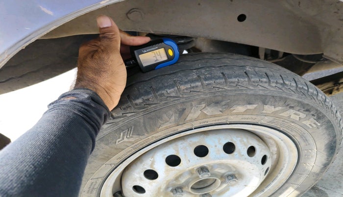 2023 Maruti Eeco 5 STR AC CNG, CNG, Manual, 1,50,482 km, tyre