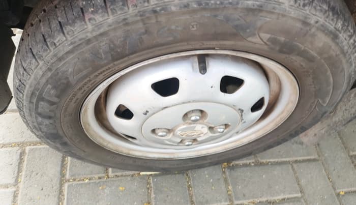 2008 Hyundai Santro Xing GLS LPG, CNG, Manual, 1,44,051 km, tyre