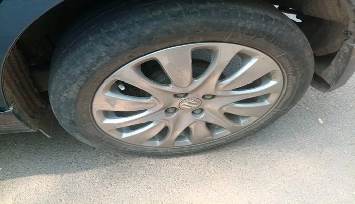 2017 Maruti Baleno ZETA CVT PETROL 1.2, Petrol, Automatic, 70,321 km, tyre