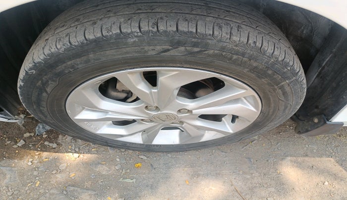 2021 Honda Amaze 1.5L I-DTEC V, Diesel, Manual, 85,404 km, tyre