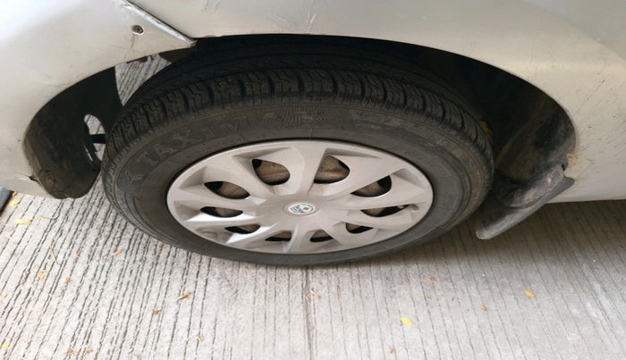 2014 Tata Indica Vista LS TDI, Diesel, Manual, 1,45,191 km, tyre