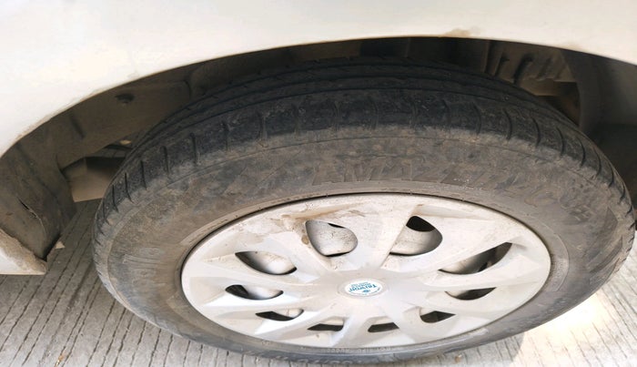 2014 Tata Indica Vista LS TDI, Diesel, Manual, 1,45,191 km, tyre