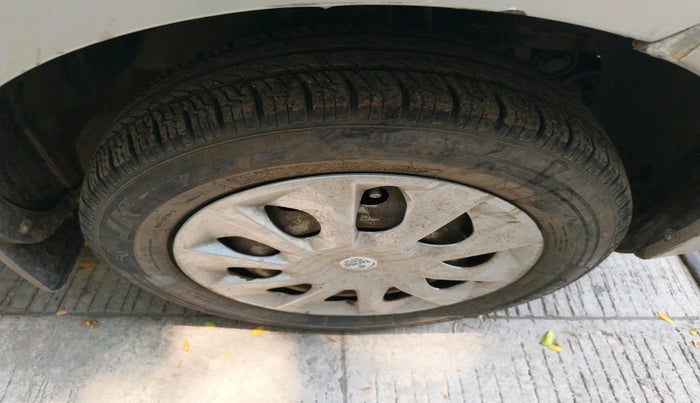 2014 Tata Indica Vista LS TDI, Diesel, Manual, 1,45,191 km, tyre