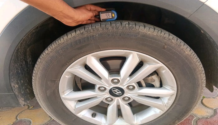 2017 Hyundai Creta SX PLUS 1.6 PETROL, Petrol, Manual, 45,890 km, tyre