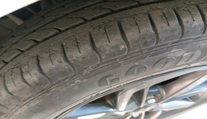 2022 Hyundai GRAND I10 NIOS SPORTZ 1.2 KAPPA VTVT, Petrol, Manual, 25,096 km, tyre