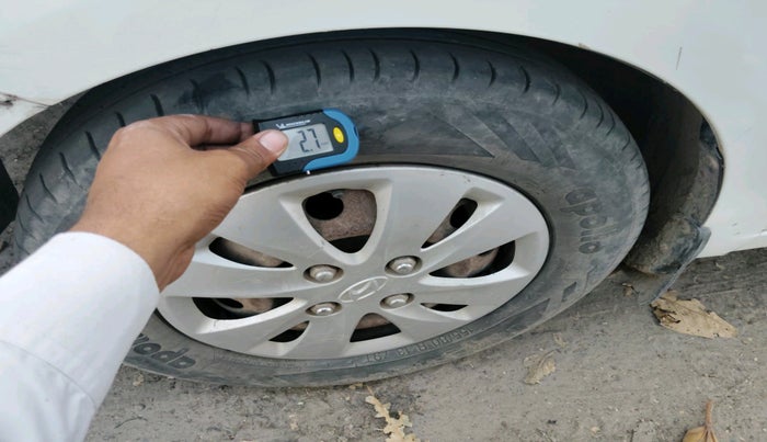 2012 Hyundai i10 MAGNA 1.2, Petrol, Manual, 96,040 km, tyre