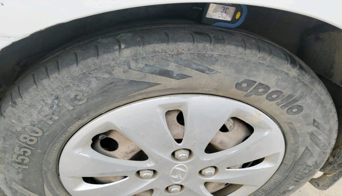 2012 Hyundai i10 MAGNA 1.2, Petrol, Manual, 96,040 km, tyre