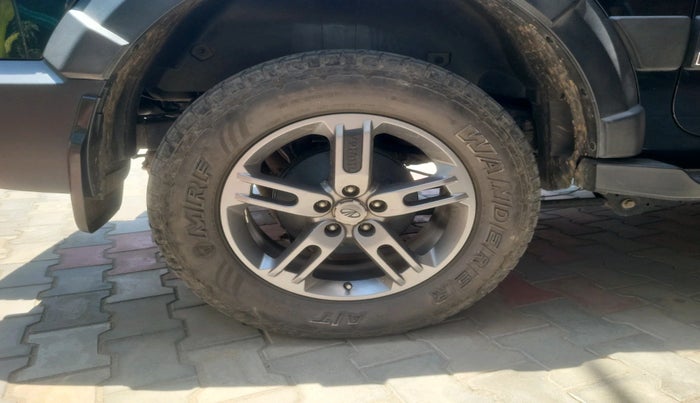 2022 Mahindra Thar LX PETROL HT 4WD AT, Petrol, Automatic, 42,249 km, tyre