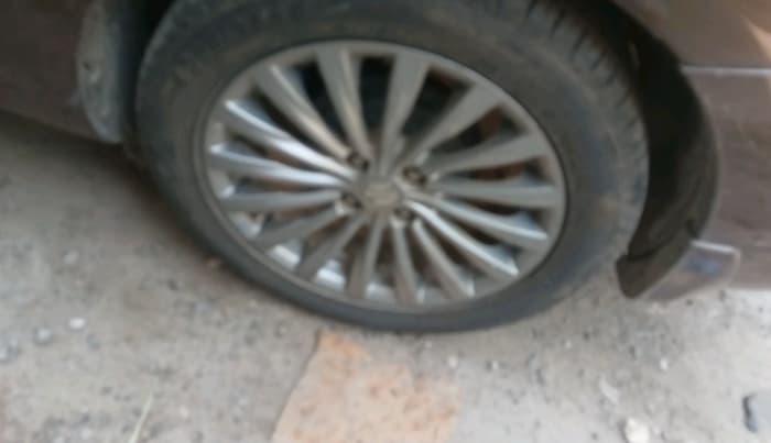 2016 Maruti Ciaz ZDI+ SHVS, Diesel, Manual, 1,10,242 km, tyre