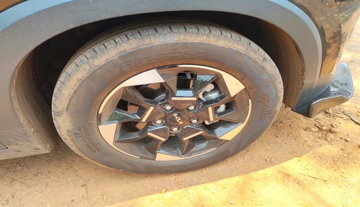 2025 KIA SONET HTK Plus (O) 1.2 Petrol MT, Petrol, Manual, 11,950 km, tyre